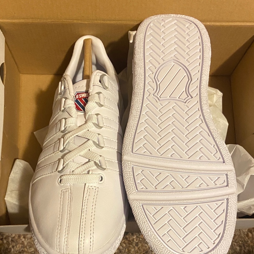 K-Swiss Classic White Sneakers - Picture 2 of 2